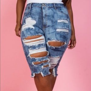 NWT Cut You Off Knee Shorts